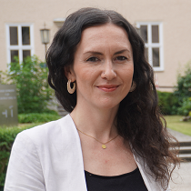 Porträtfoto von Dr. Olga Spaiser