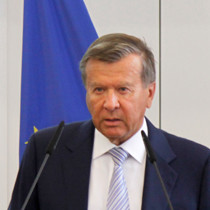 Portraitaufnahme von Dr. Viktor A. Subkow, Ministerpräsident a.D., Ko-Vorsitzender des „Petersburger Dialogs“