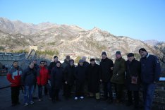 Teilnhmer des 10. Sicherheitspolitischen Seminars für Generale und Admirale aus Deutschland und China an der chinesischen Mauer