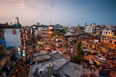 Der Hauptbazar in Delhi von oben.