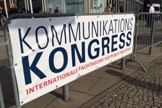 Hinweisschild zum Kommunikationskongress