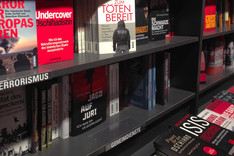 Foto: Marcus Mohr Bücherregal in einer Buchhandlung
