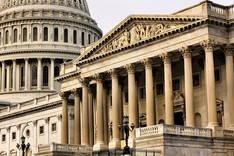Blich auf das Capitol in Washington D.C. USA vom Senatsflügel aus