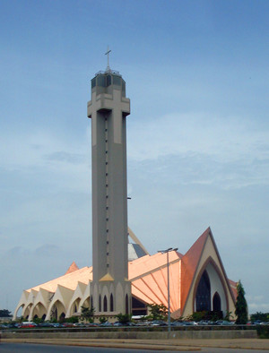 Ansicht der National Kathedrale in Abuja, Nigeria