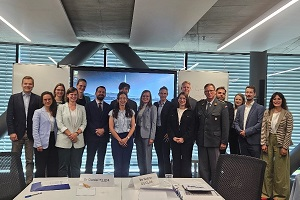 BAKS/Behnke Gruppenbild des AKJS im Genfer Staatssekretariat für Sicherheitspolitik