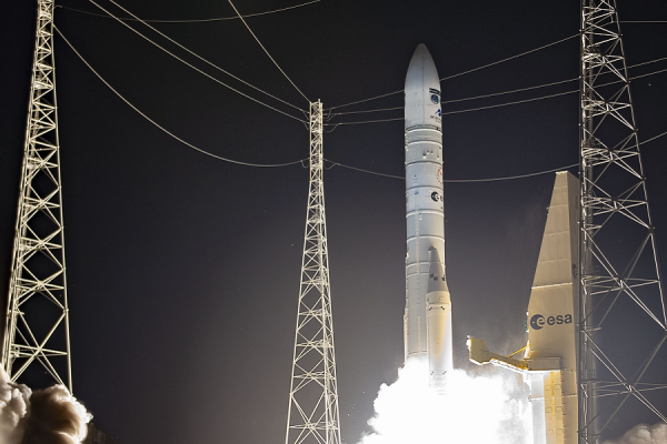 ESA/CNES Arianespace – S Martin Eine Rakete der ESA beim Startvorgang