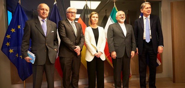 Außenminister Fabius, Steinmeier, Hammond und Zarif mit Federica Mogherini