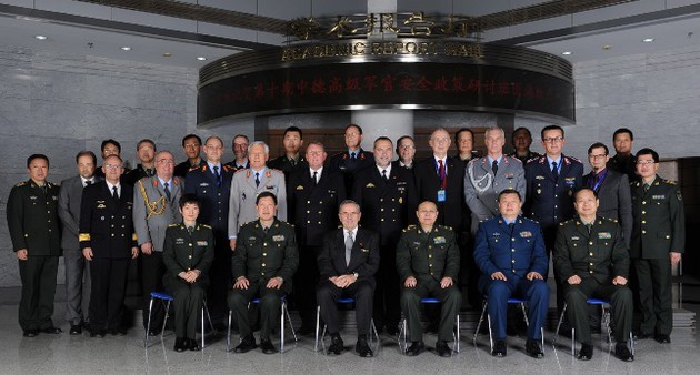 Gruppenfoto der chinesischen und deutschen Teilnehmer des Seminars