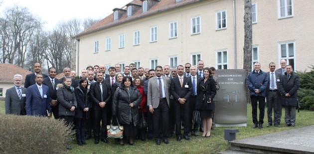 Teilnehmer des NATO Regional Cooperation Course und Vertreter der BAKS