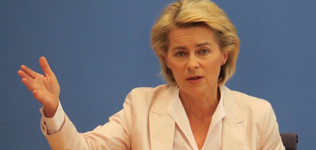 Porträtaufnahme von Bundesministerin der Verteidigung Dr. Ursula von der Leyen