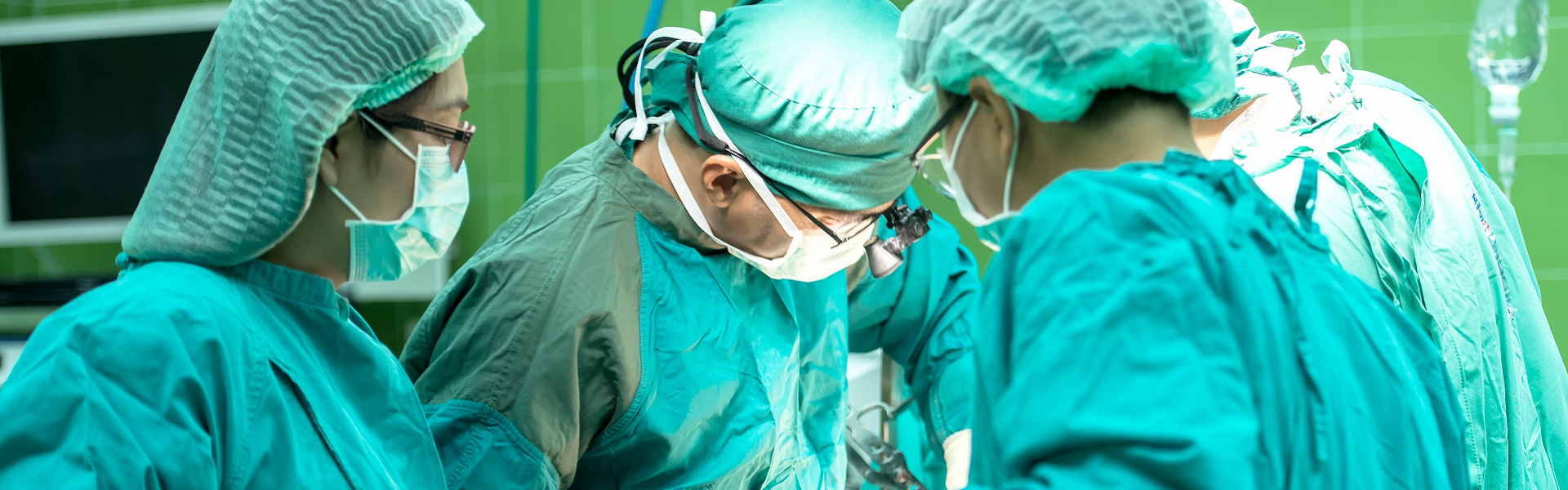 Pixabay/Sasin Tipchai Blick auf ein Ärzteteam im Operationsraum